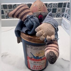 Retro Vintage Humpty Dumpty McNess Baby Cereal tin